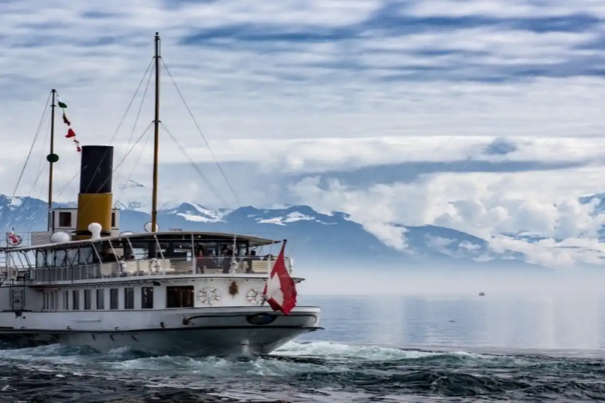 Pressure and temperature transmitter