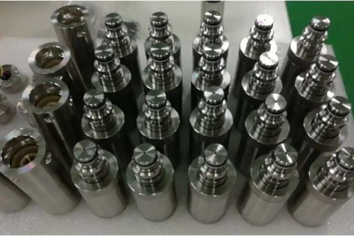 Pressure and temperature transmitter