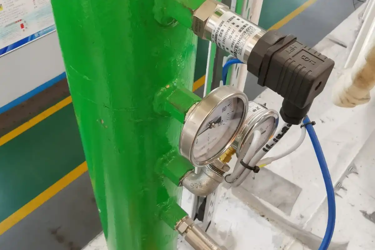 Pressure sensor Pressure sensor