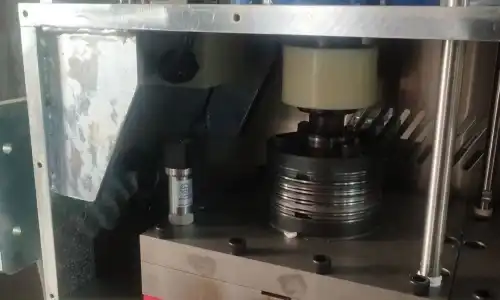 How does a pressure sensor work