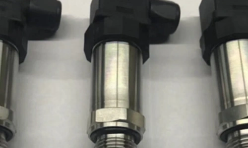 Pressure sensors with wireless connectivity options